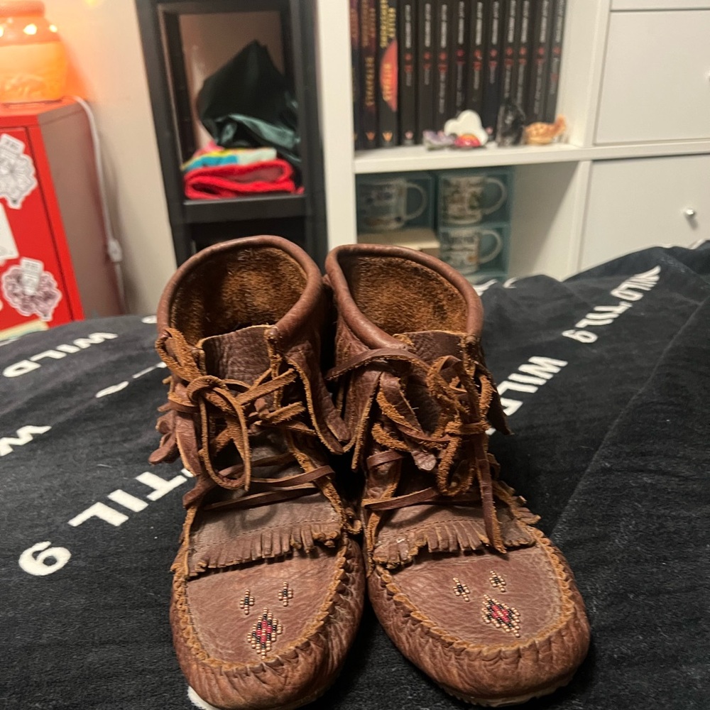 Manitobah moccasins
